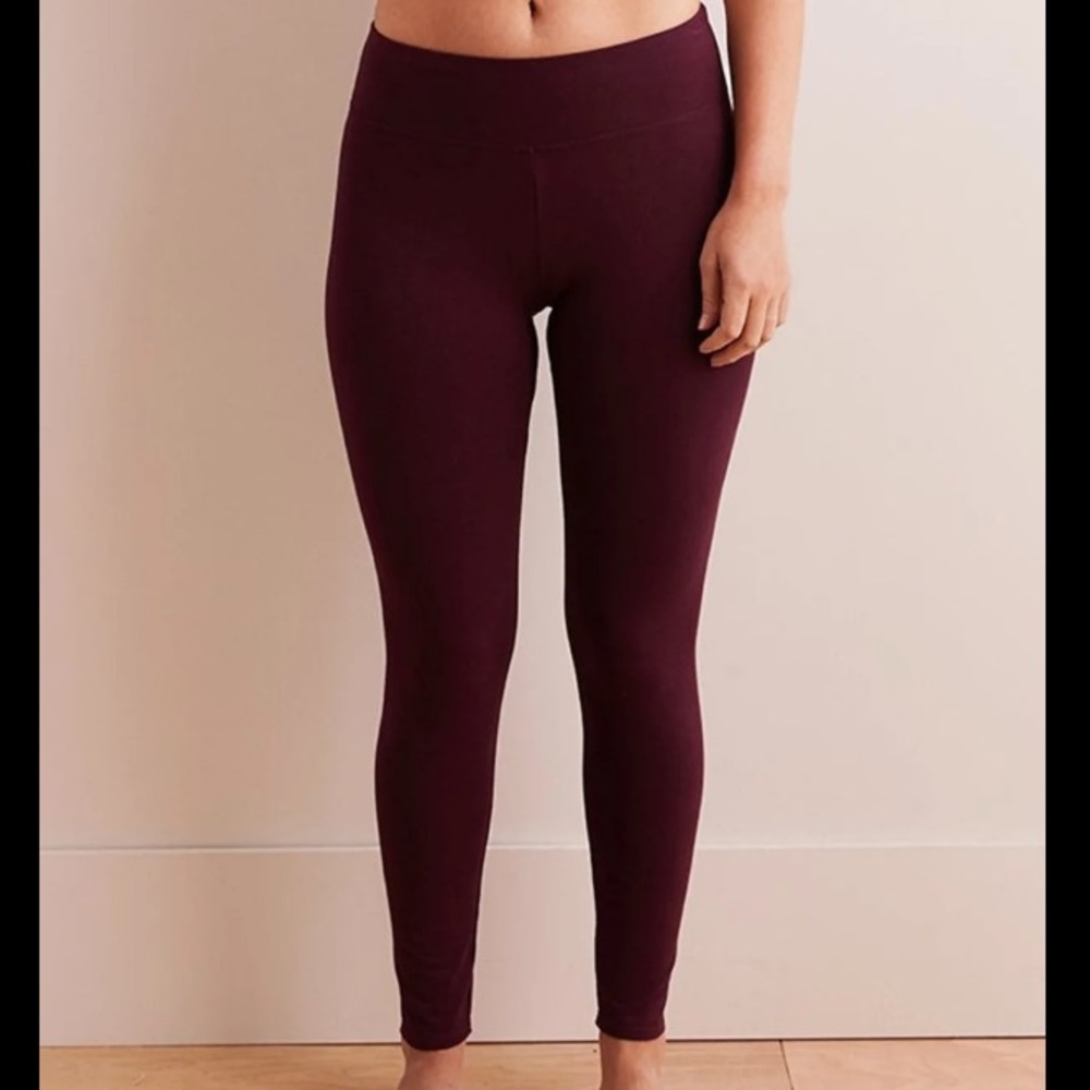 ❤️ Aerie Red Chill Legging NWT ❤️